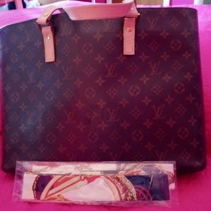 Louis Vuitton Luco Bag
